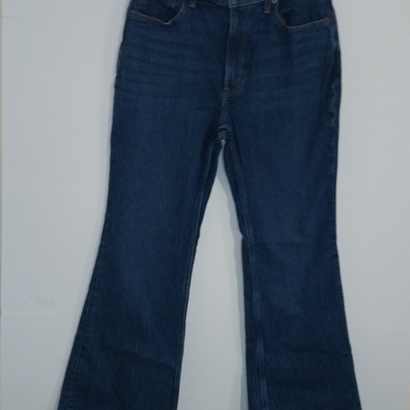 Abercrombie & Fitch Women"s Size 28/6 Dark Blue The Vintage High RiseFlare Jeans - Picture 2 of 11